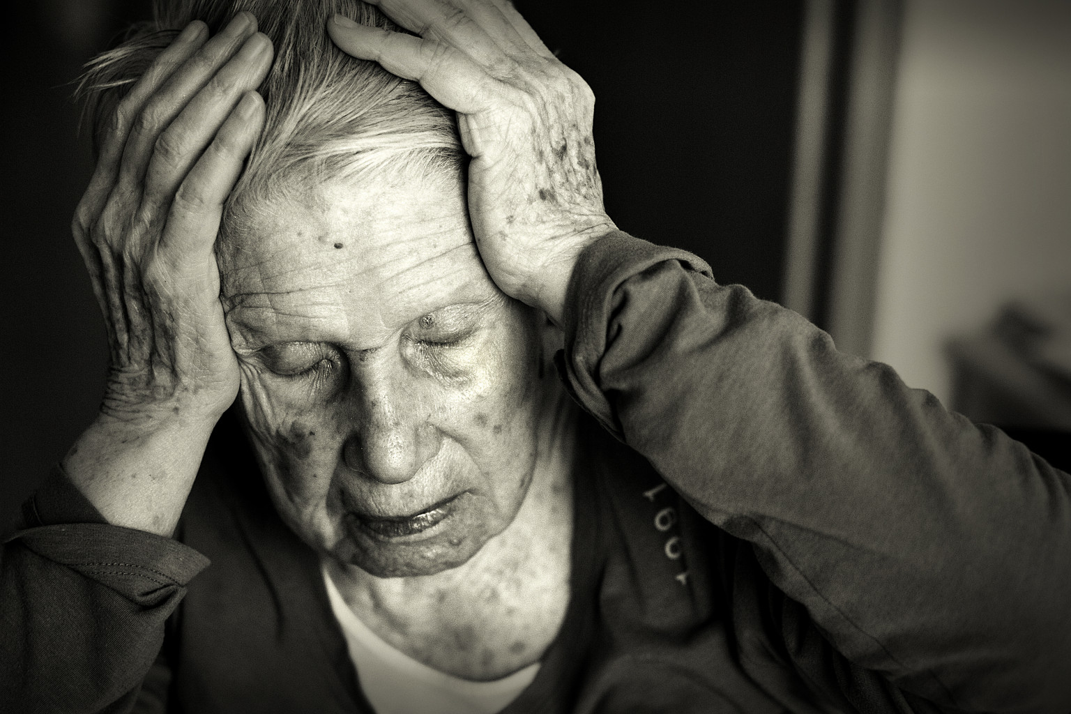 10 dấu hiệu cảnh báo bệnh Alzheimer