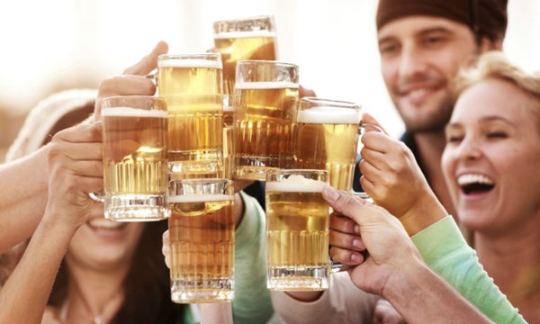 Bia chính là thủ phạm khiến đàn ông phát phì?