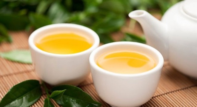 Công dụng của nước trà xanh đối với sức khỏe