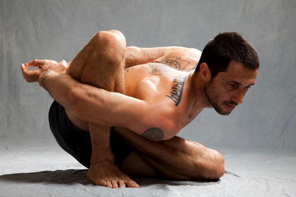 Cải thiện sinh lý nam giới với 3 tư thế yoga