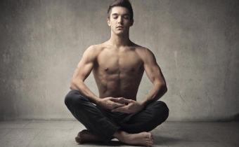 Lợi ích Yoga đối với sức khỏe nam giới 