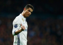 Ronaldo lập kỷ lục đáng nhớ và đáng quên