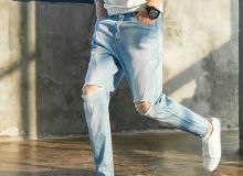 “F5” lại tủ quần áo của bạn với quần jeans rách