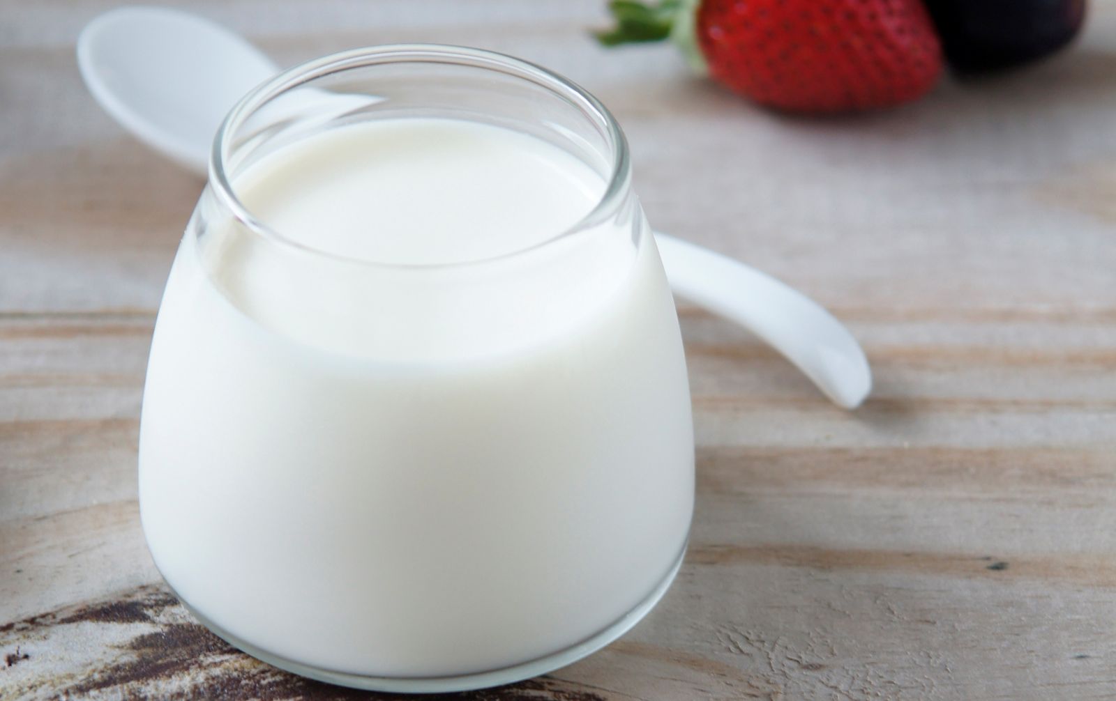 Cách dùng sữa cho người viêm đại tràng