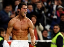 Dinh dưỡng thể hình cho cơ bụng 6 múi như Cristiano Ronaldo