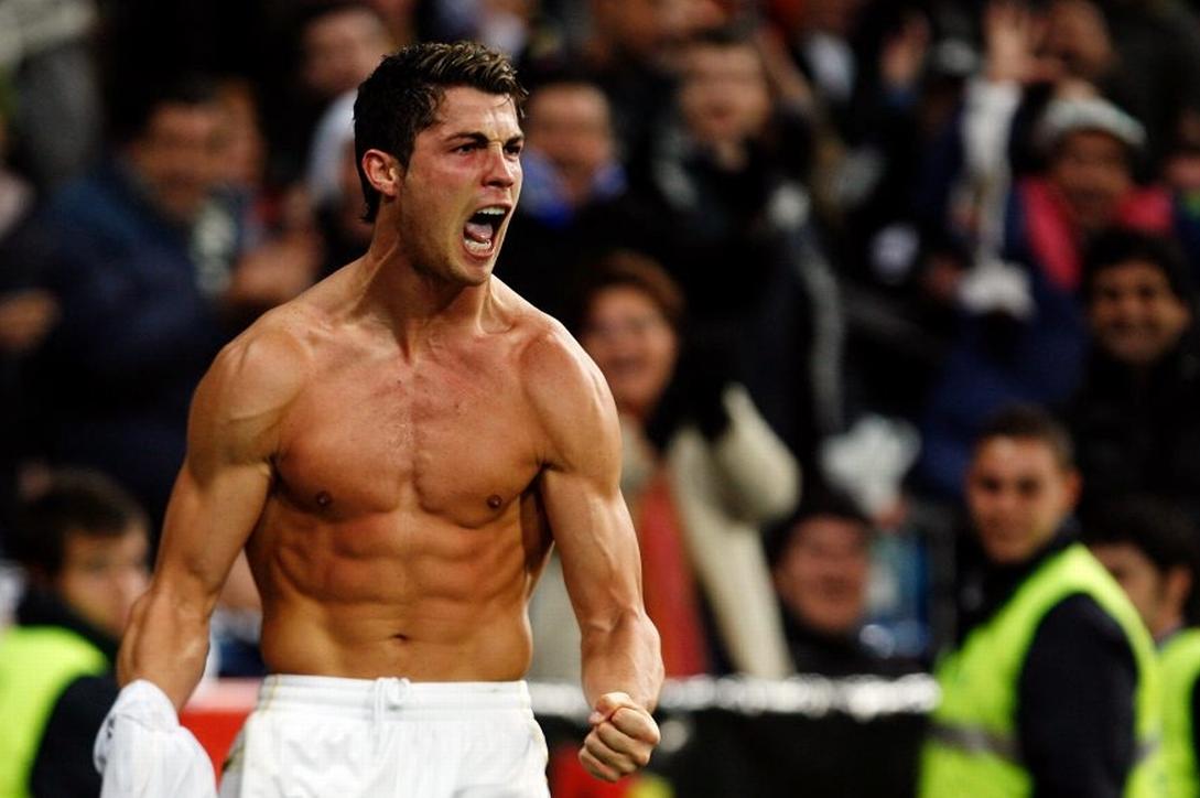 Dinh dưỡng thể hình cho cơ bụng 6 múi như Cristiano Ronaldo